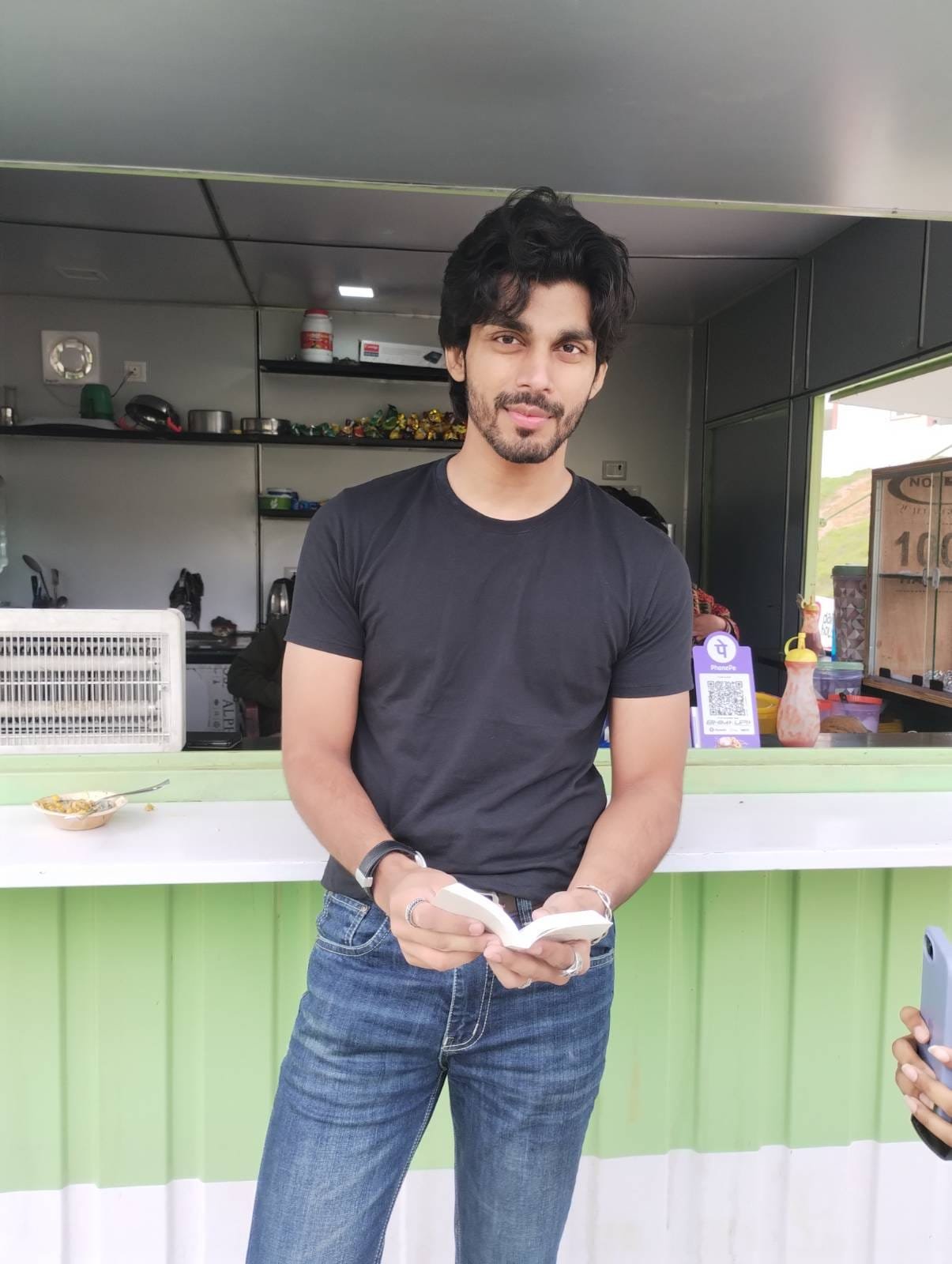Amitrasudan H, Actor and Model based in CHennai, Tamil Nadu 5